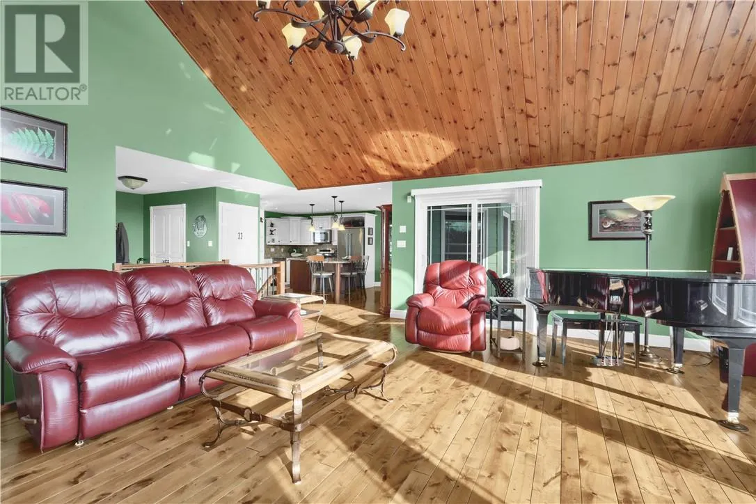 51 SUNRISE BAY Road