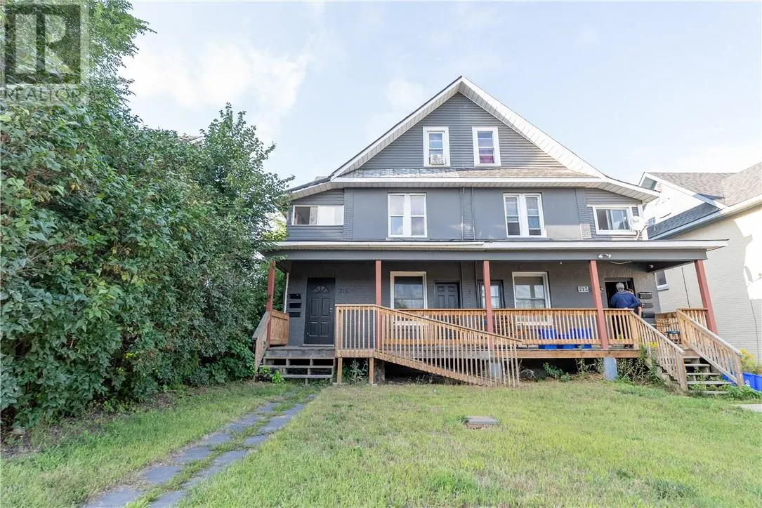 216 Elm Street