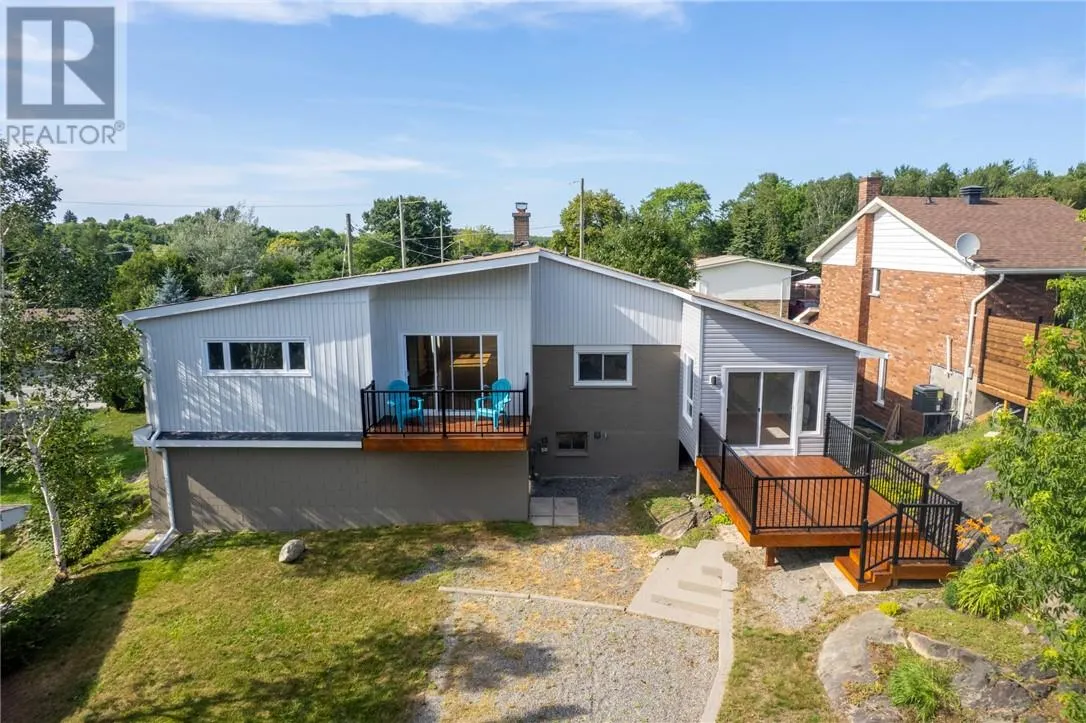 1286 Lauzon Avenue
