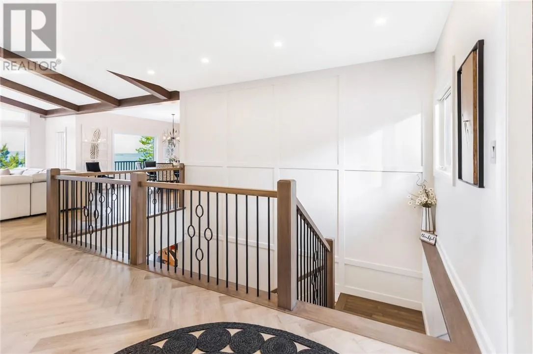 20 Breezehill Road