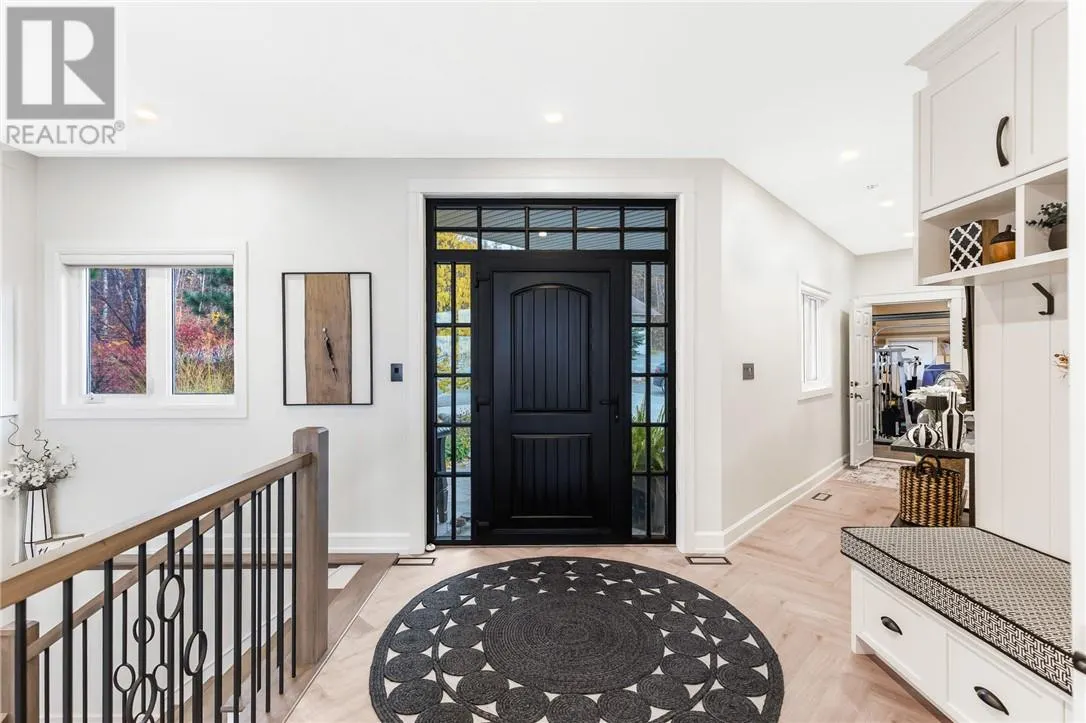 20 Breezehill Road