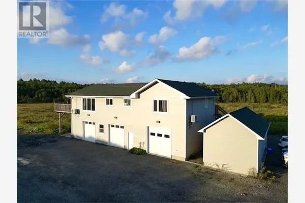 3327 Long Lake Road