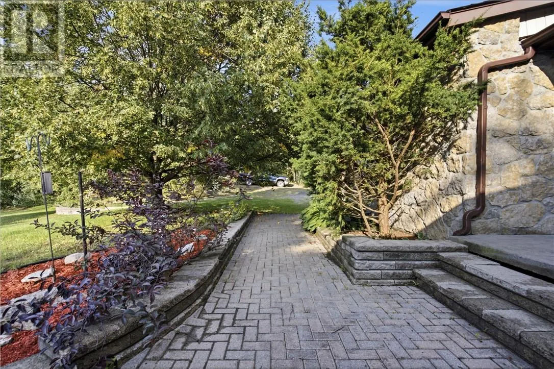 2124 Salo Road