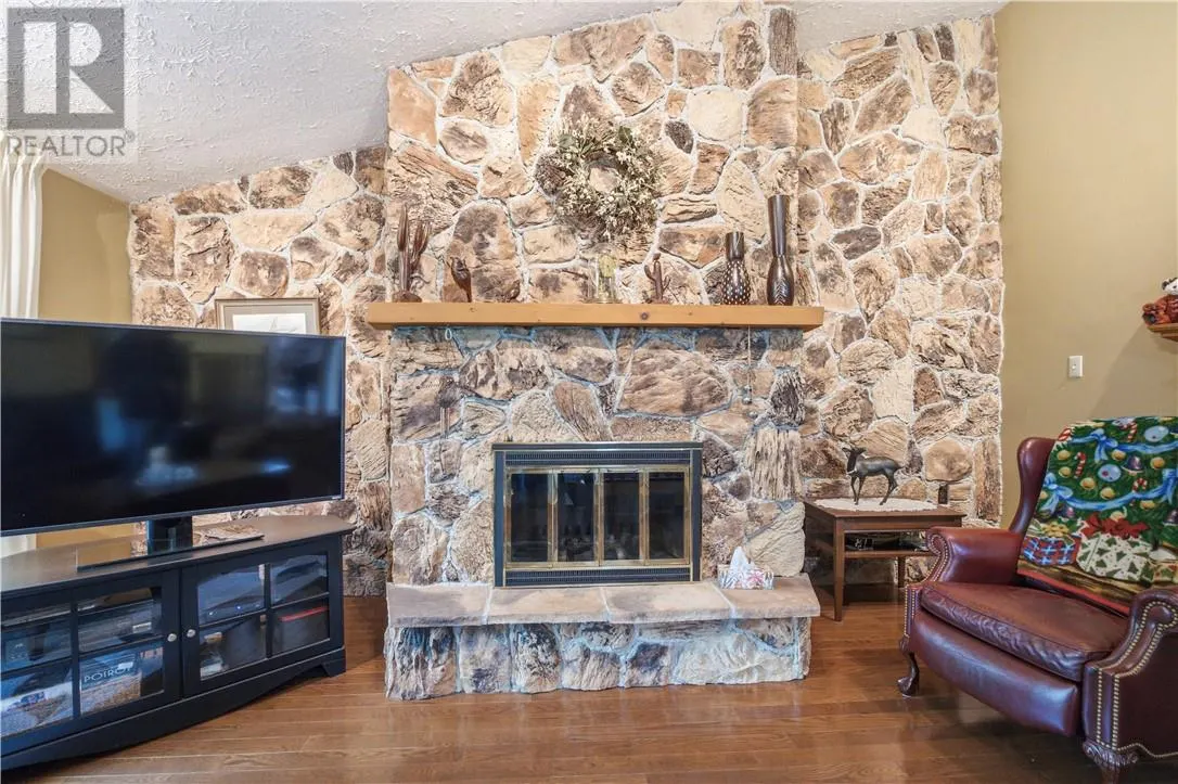 2124 Salo Road