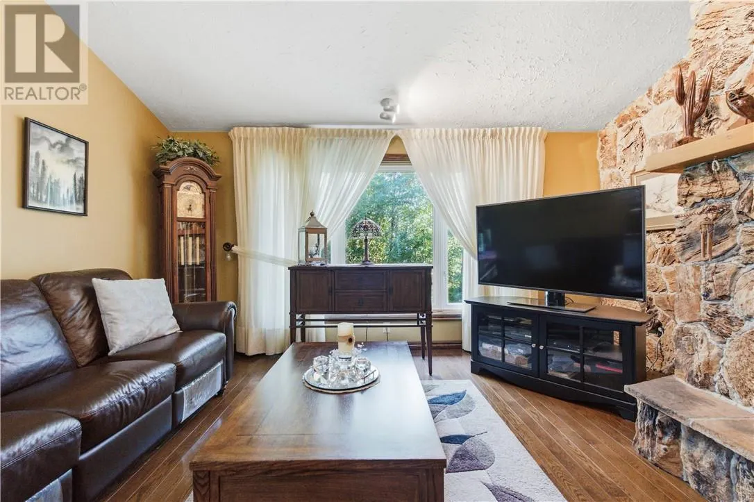 2124 Salo Road