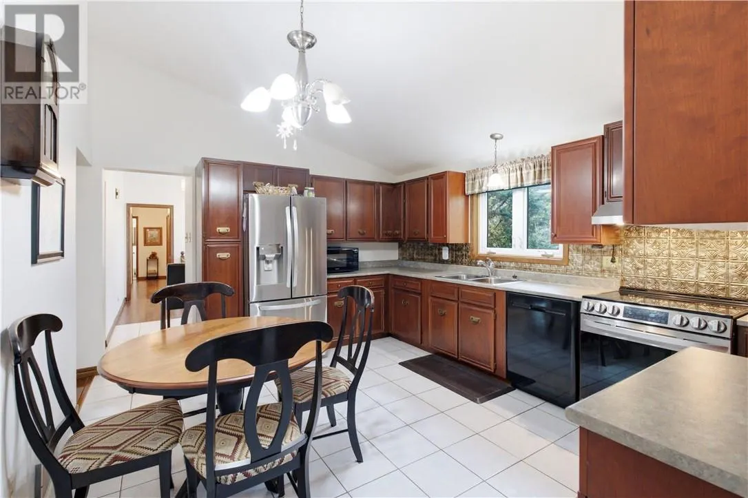 2124 Salo Road