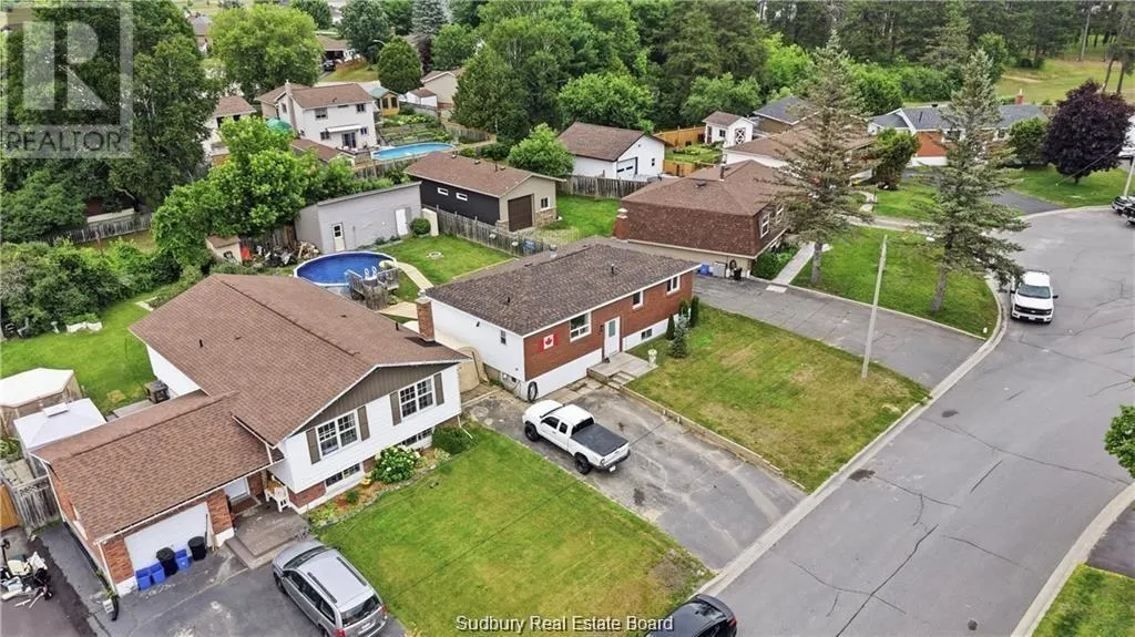 43 Shamess Crescent
