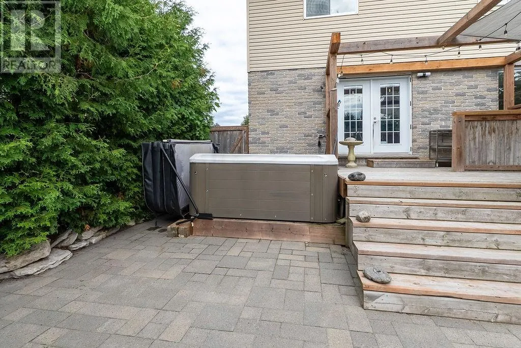 130 Bayside Crescent