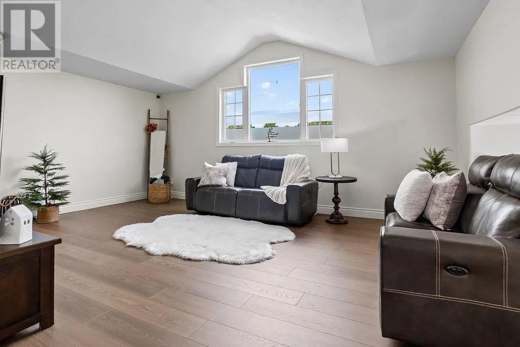 130 Bayside Crescent