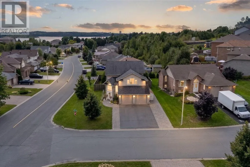 130 Bayside Crescent