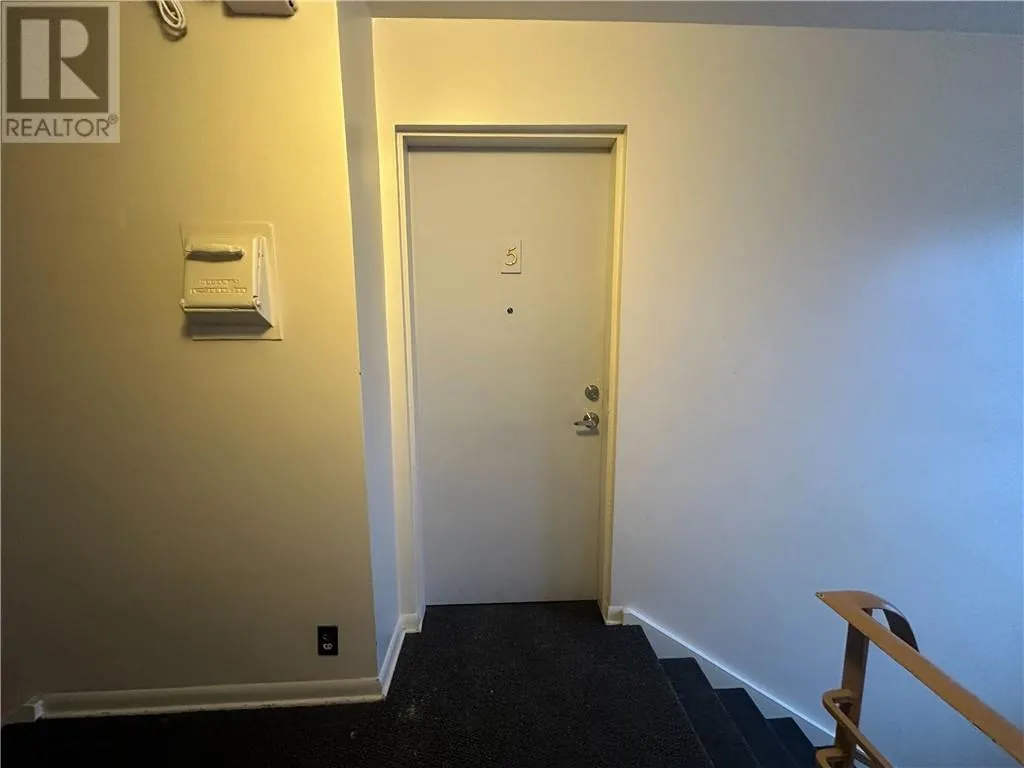 481 Ontario Street Unit# 5