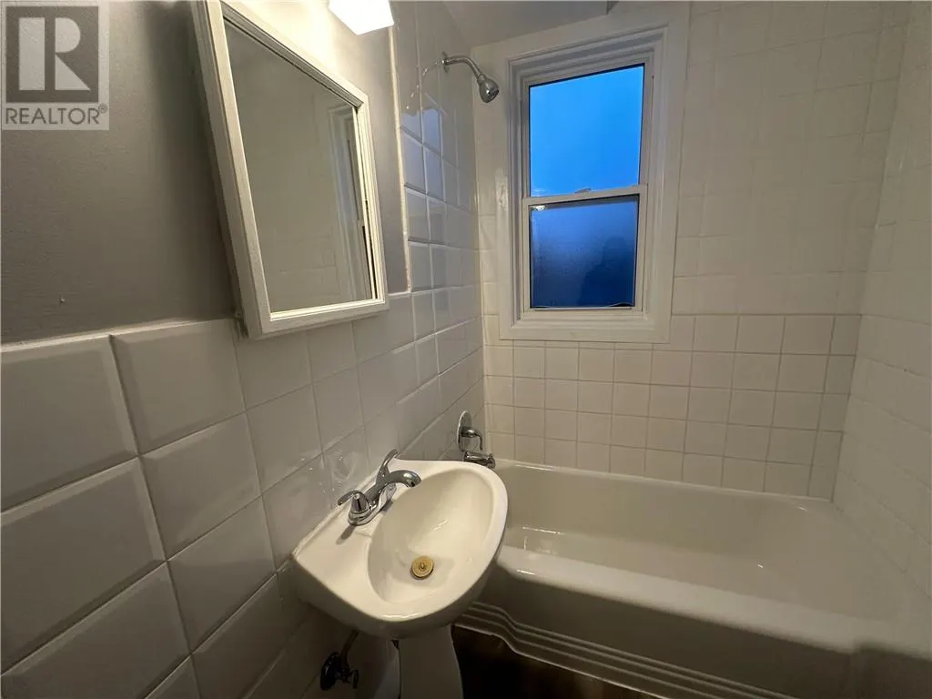 481 Ontario Street Unit# 5