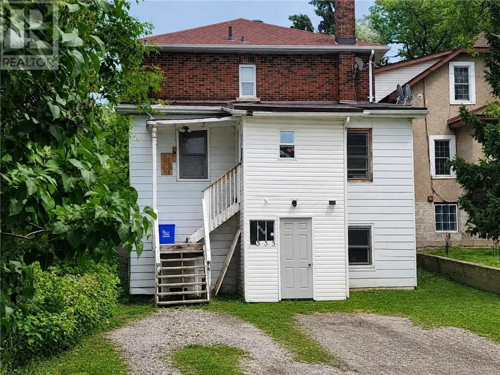 335 Frood Road
