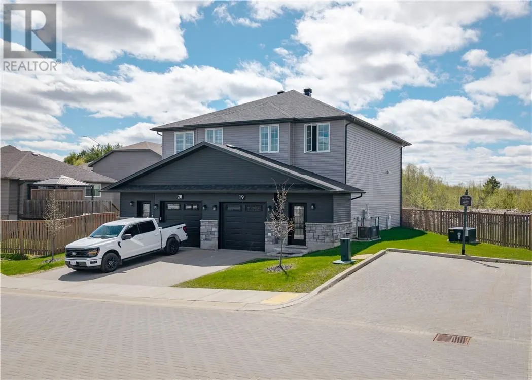 2279 Mallards Landing Drive Unit# 19