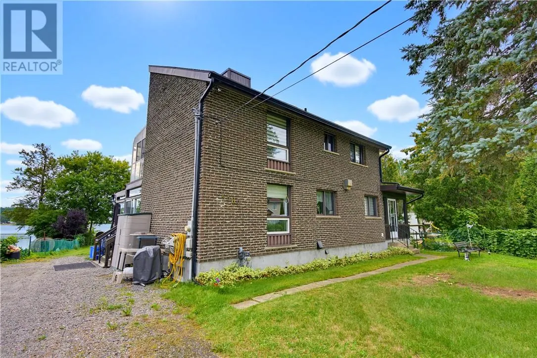 2389 Desloges Road