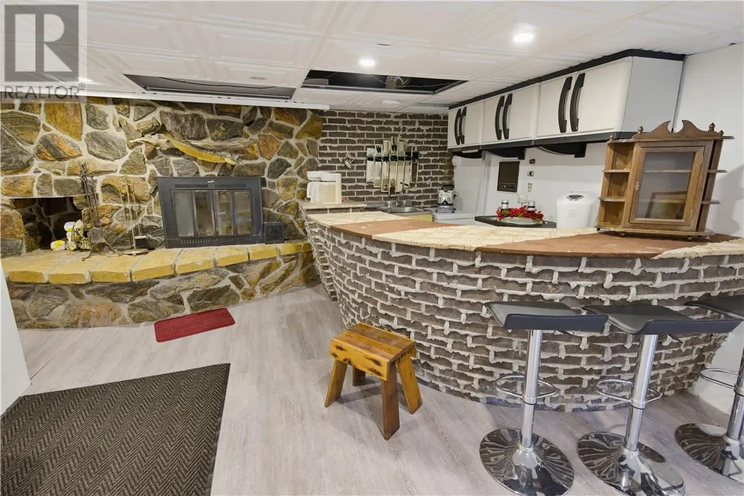 2389 Desloges Road