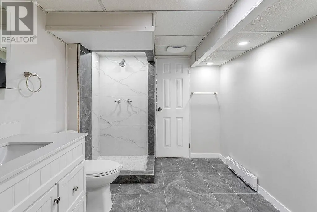 1609 Redfern