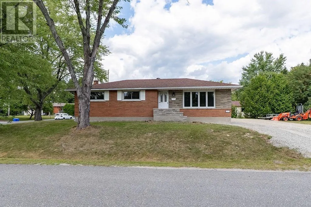 1609 Redfern