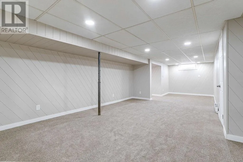 1609 Redfern