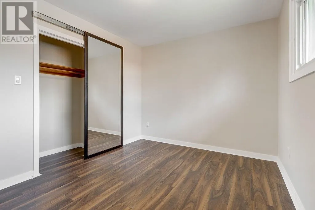 1609 Redfern