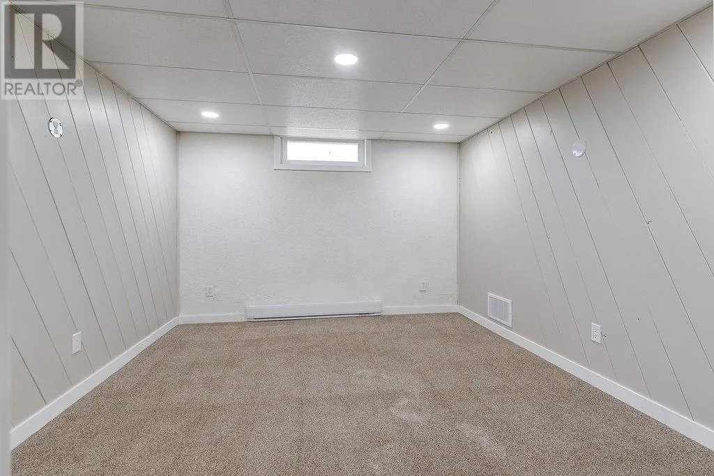 1609 Redfern