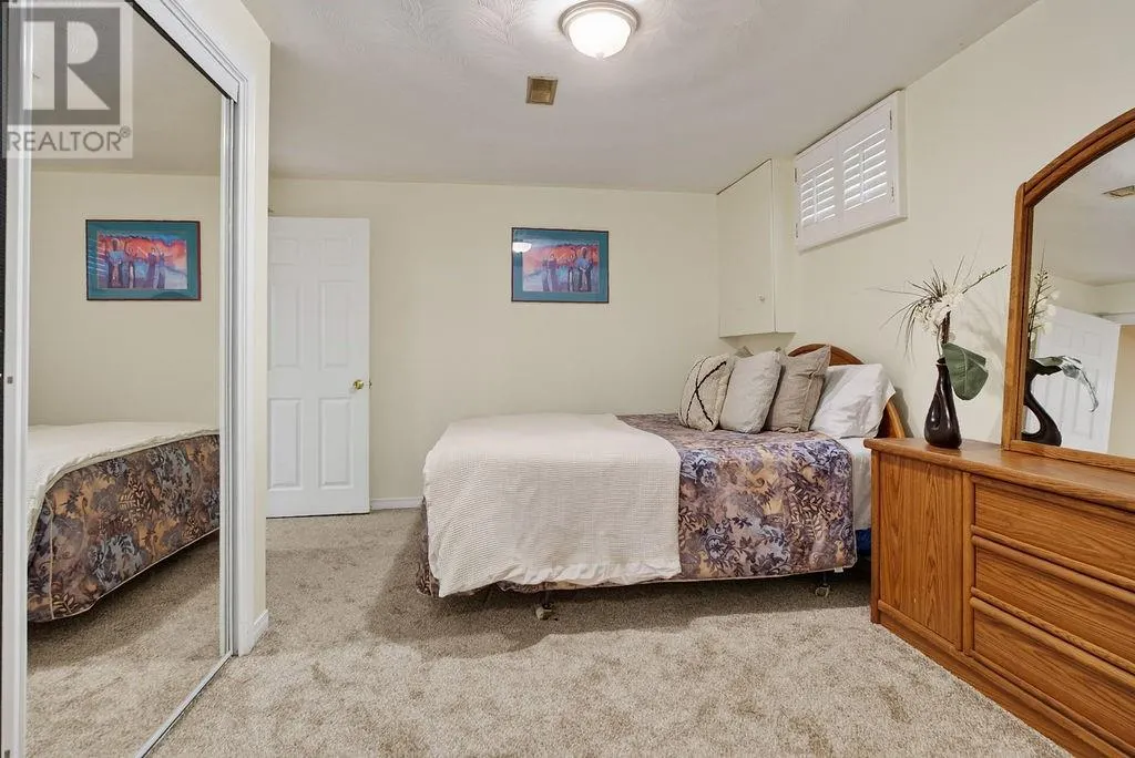 16 Aspenwood Court