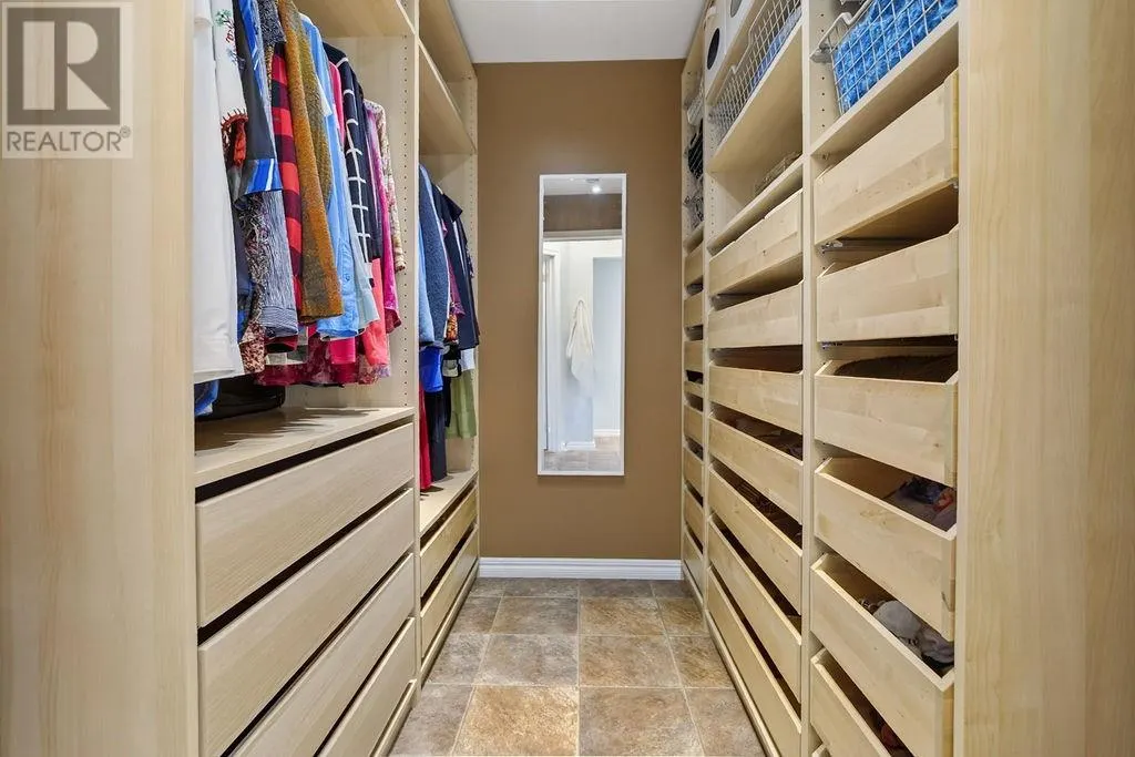 16 Aspenwood Court