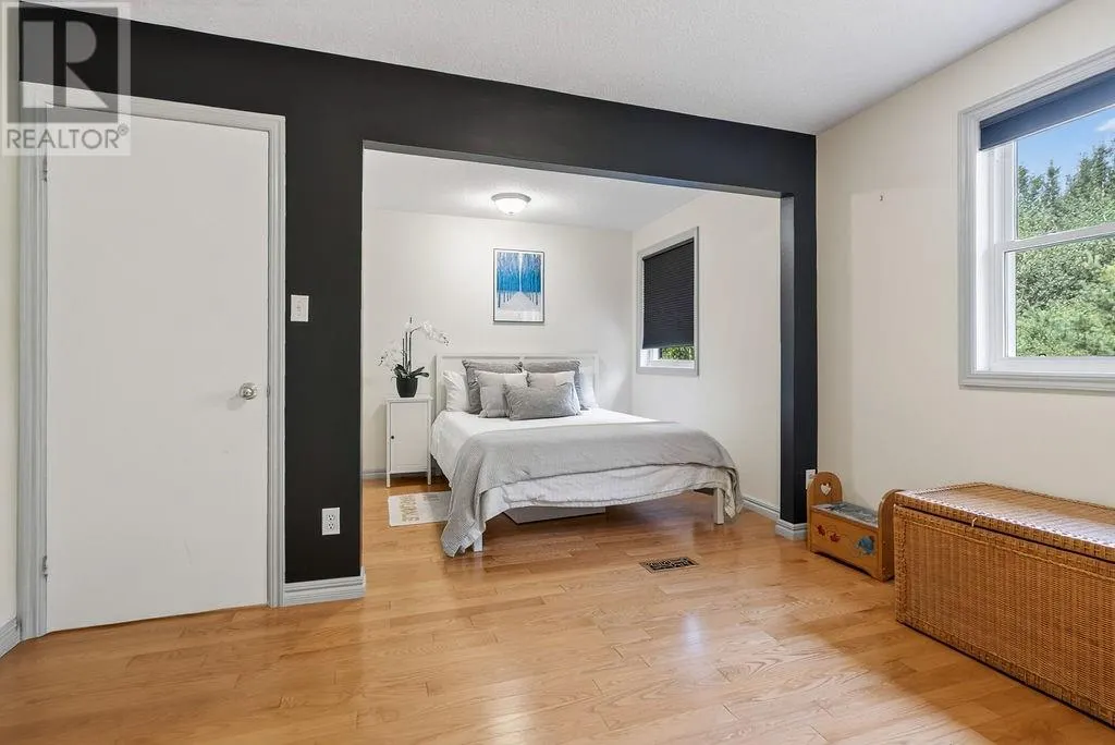 16 Aspenwood Court