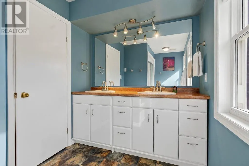 16 Aspenwood Court