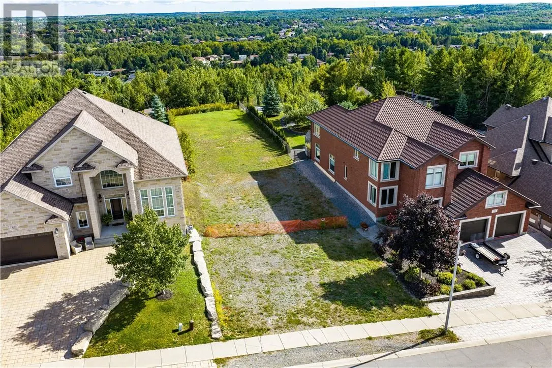 695 Corsi Hill