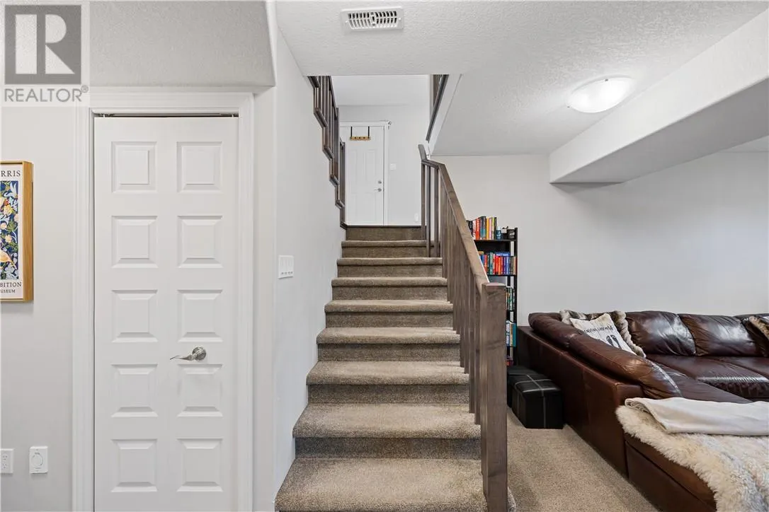 41 Meadowgreen Drive
