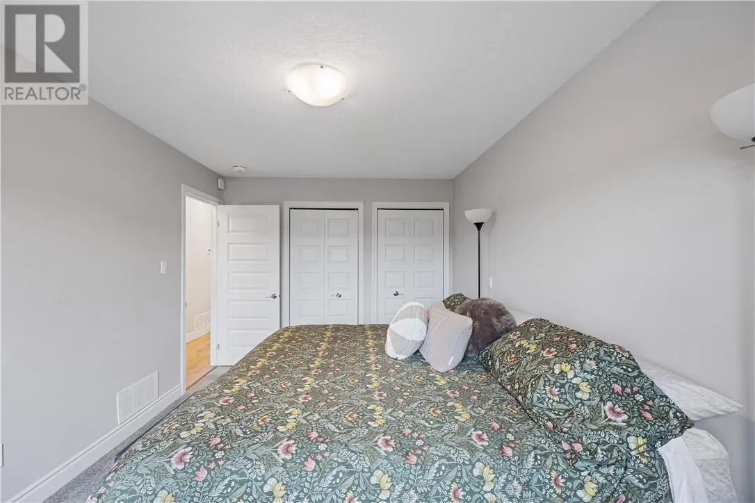 41 Meadowgreen Drive