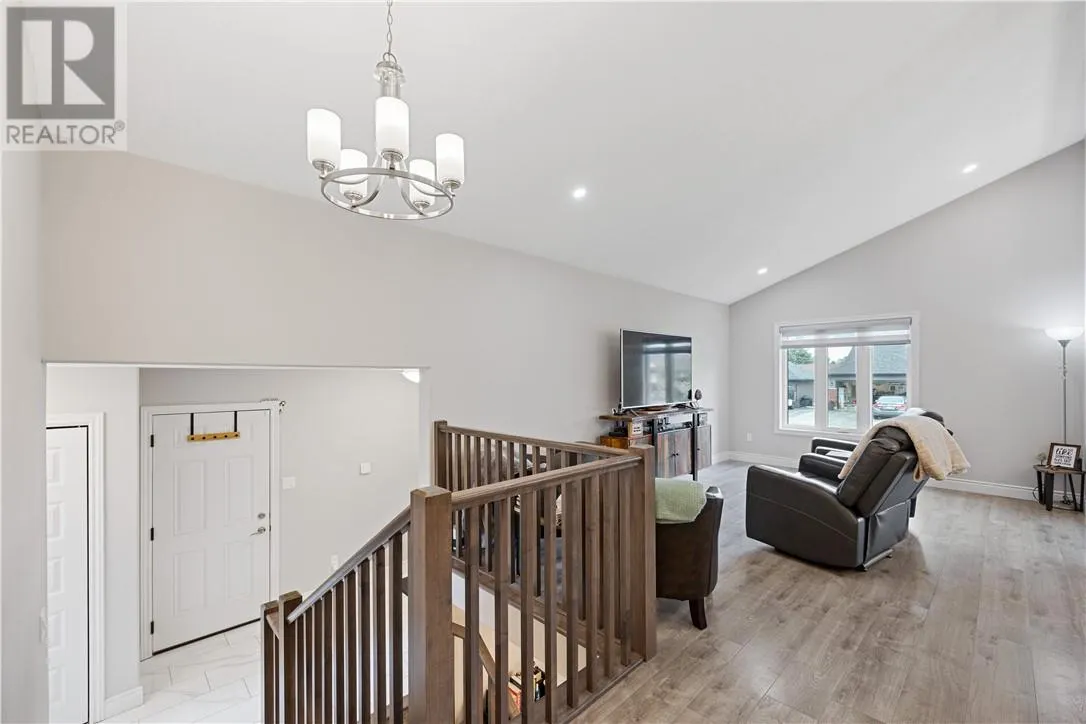 41 Meadowgreen Drive