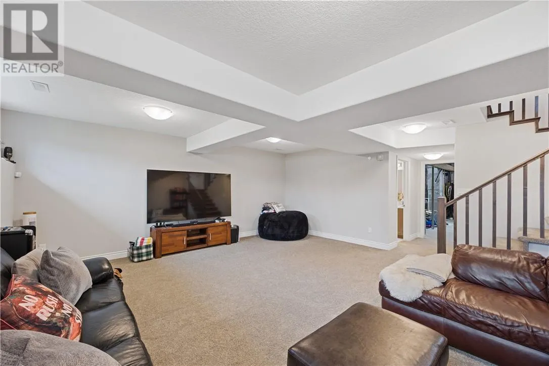 41 Meadowgreen Drive