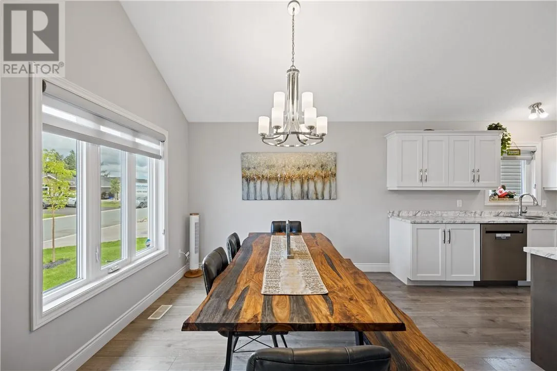 41 Meadowgreen Drive