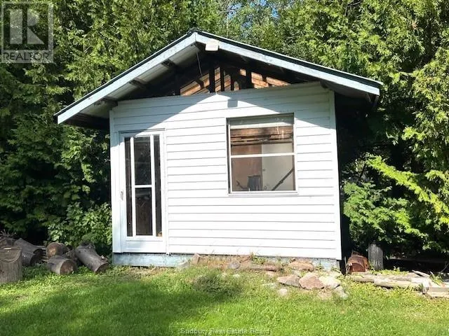 22B Champagne Avenue
