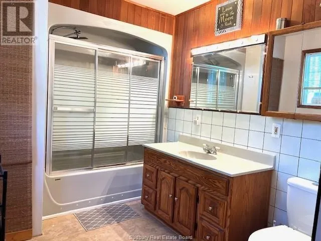 22B Champagne Avenue