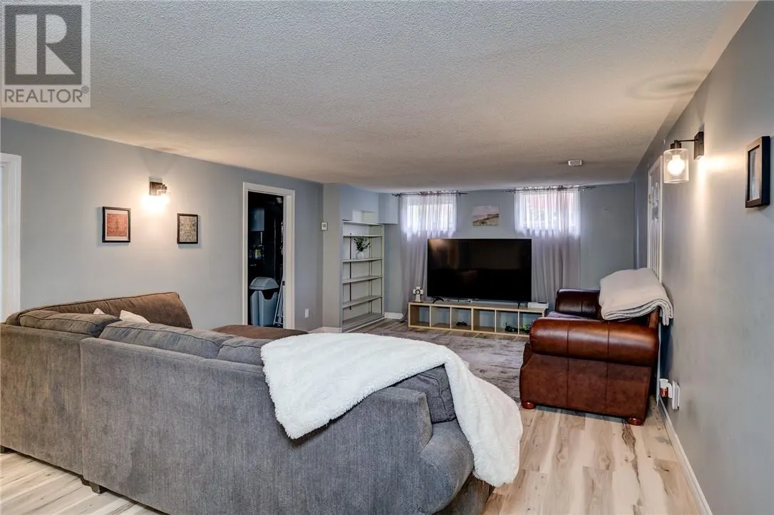 697 Camelot Drive