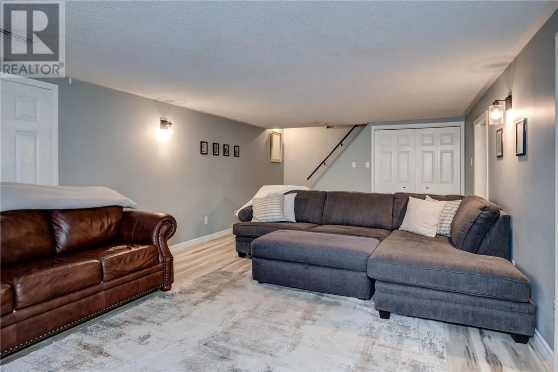 697 Camelot Drive