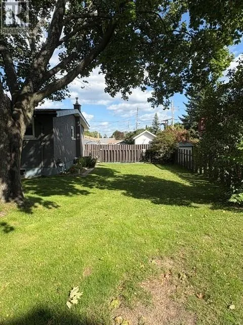 561 Willard Avenue