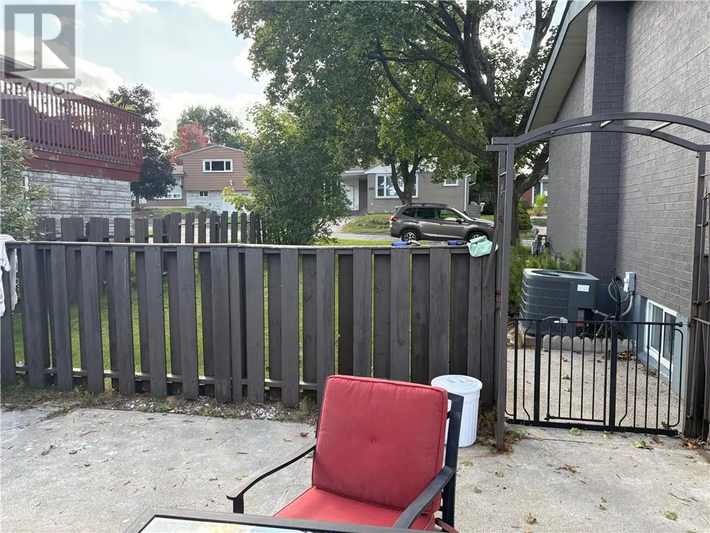 561 Willard Avenue
