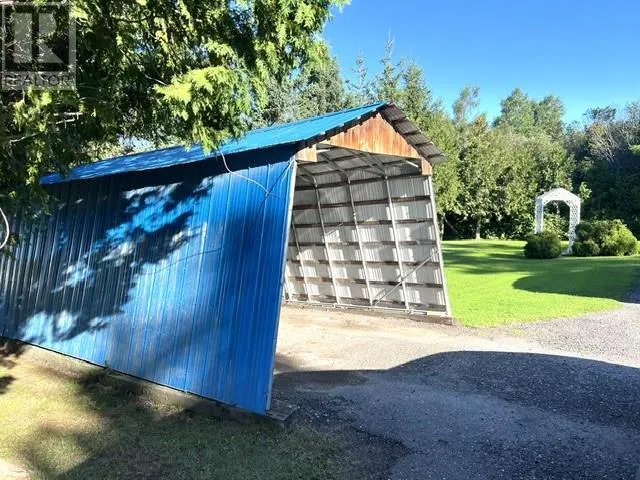 50 King St. E