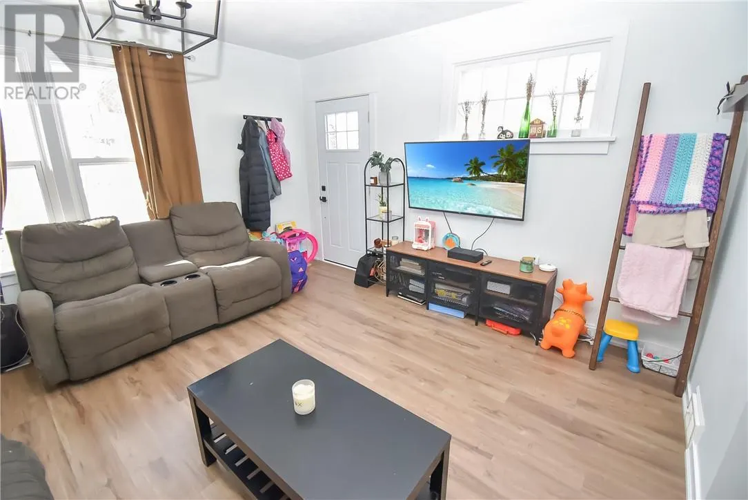 14 B Sixth Avenue