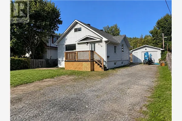 976 Bancroft Drive