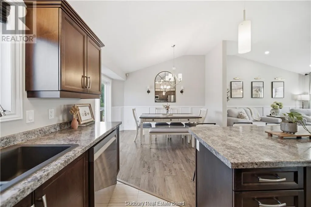 1663 Meadowlark Way