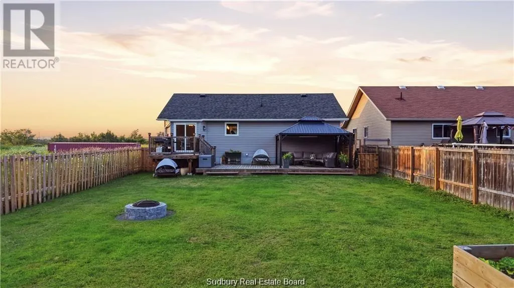 1663 Meadowlark Way