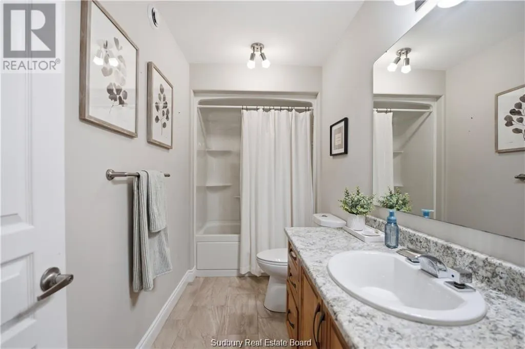 1663 Meadowlark Way