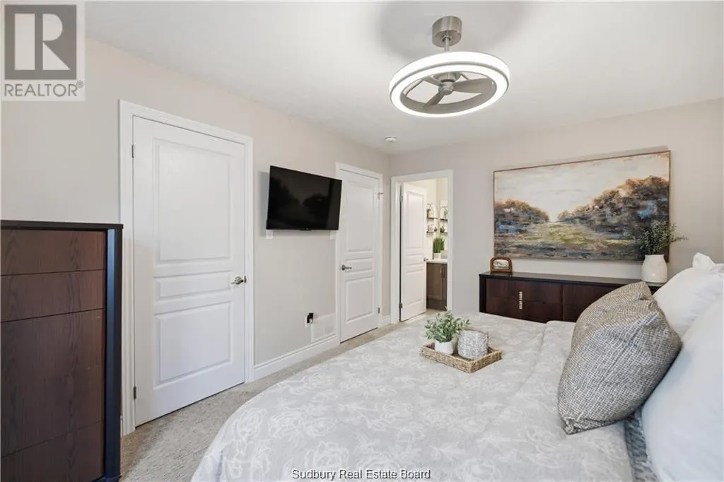 1663 Meadowlark Way