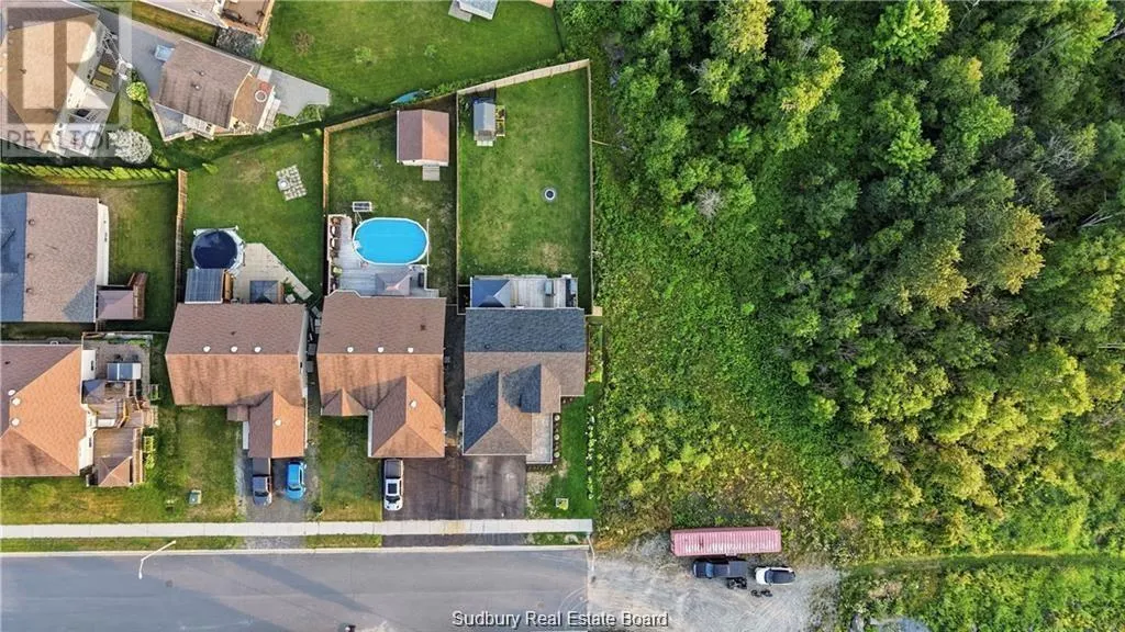 1663 Meadowlark Way