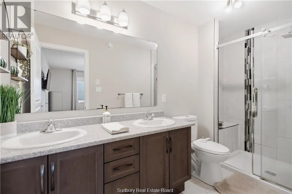 1663 Meadowlark Way